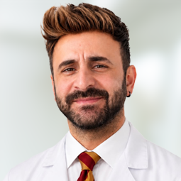 Göz Hastalıkları Uzmanı Op. Dr. Ahmet Alperen Koç
