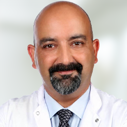Göz Hastalıkları Uzmanı Doç. Dr. Burak Erden